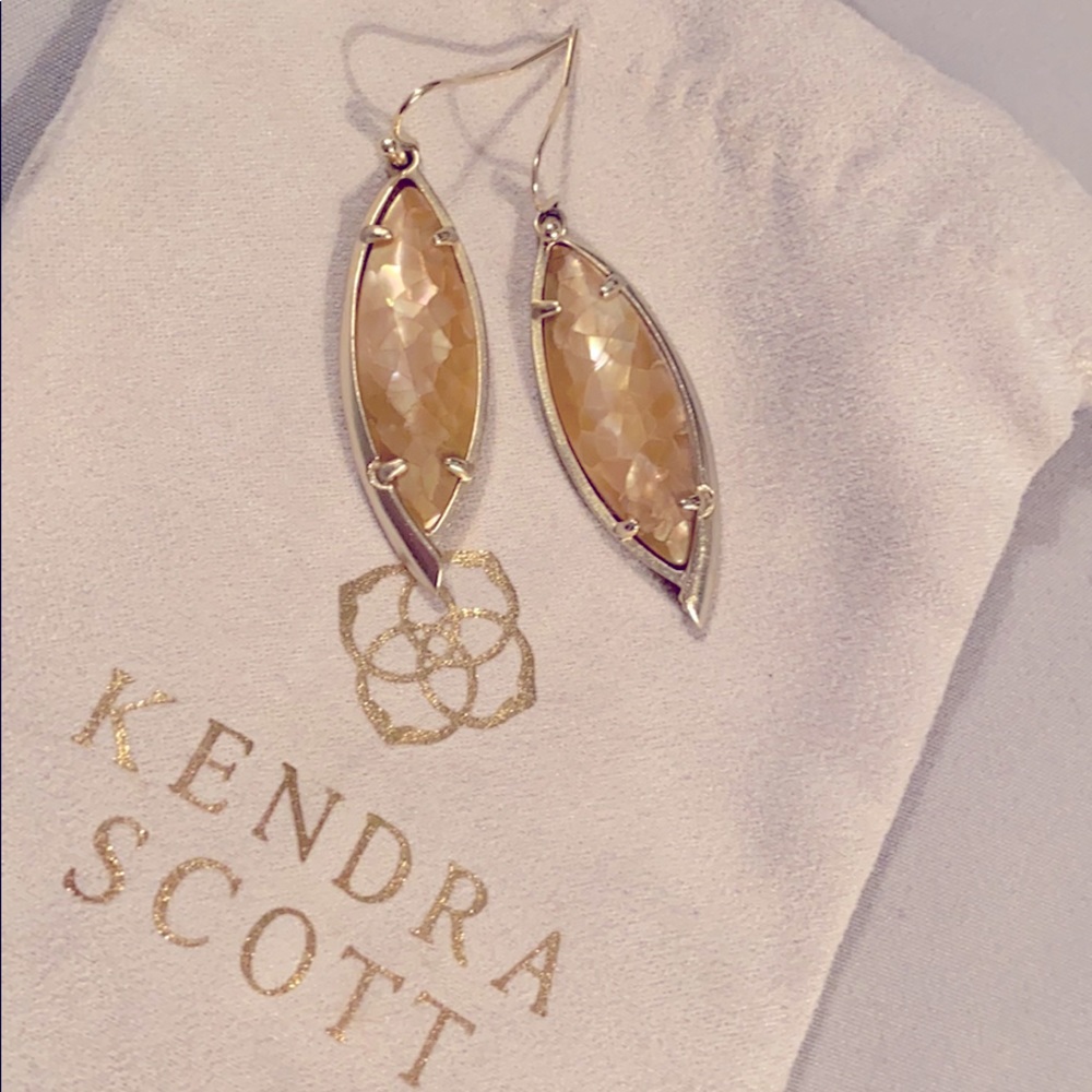Kendra Scott Maxwell earrings